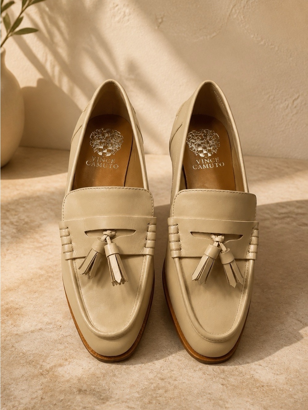 Vince Camuto Ladies Cream Leather Tassel Loafers